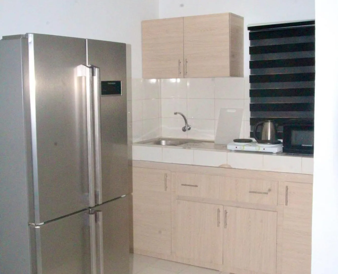 Agreable Mini-Studio Meuble Avec Wifi Gratuit, Climatiseur Et Eau Chaude A Disposition Dakar