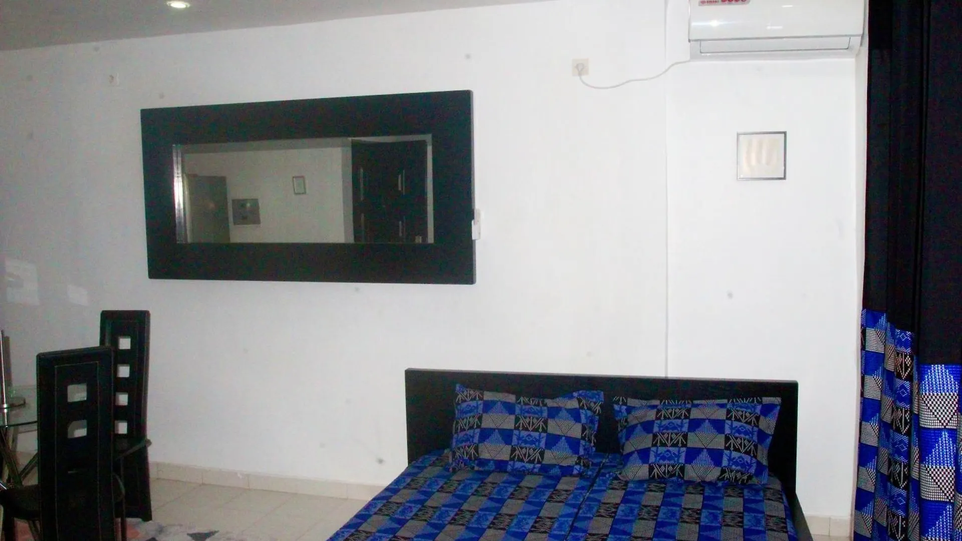Apartment Agreable Mini-Studio Meuble Avec Wifi Gratuit, Climatiseur Et Eau Chaude A Disposition Dakar